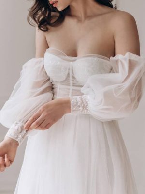 MEADOW Wedding Dress by Naama Navipur