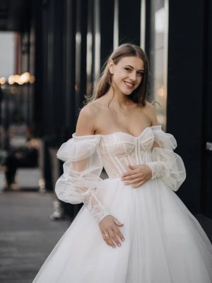 MEADOW Wedding Dress by Naama Navipur