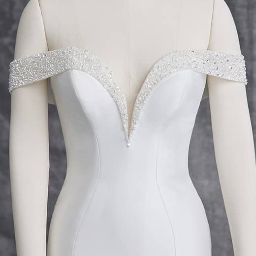 Sottero and Midgley Fabienne Fit and Flare Wedding Dress Neckline