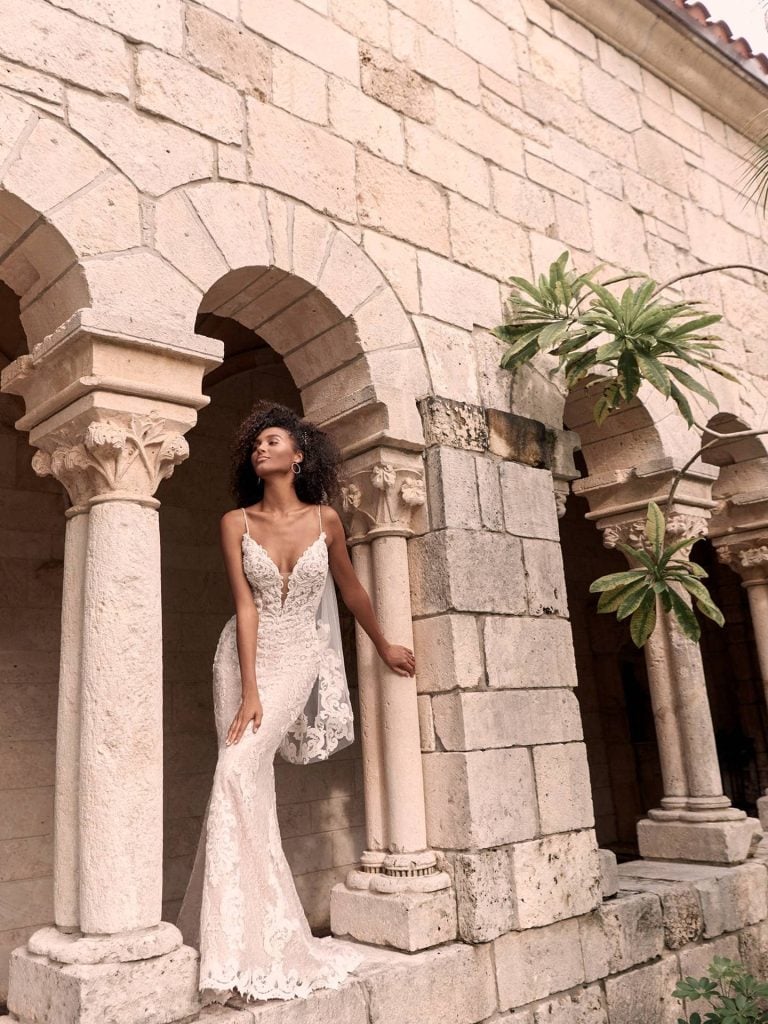 Types of Sheath Wedding Dresses