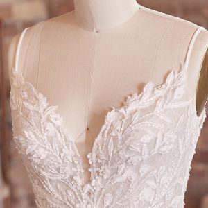 Rebecca Ingram Alda Neckline