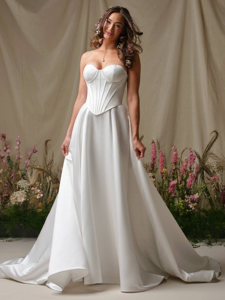 Fall 2025 wdding dress