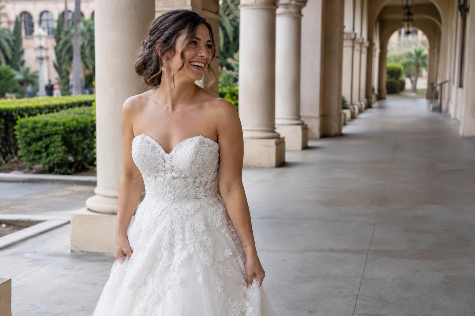 What Are Wedding Dress Neckline Trends