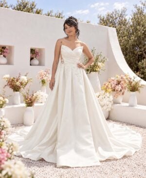 Yasna strapless A-line wedding dress by Navid Noor Couture with sweetheart neckline and sweeping train